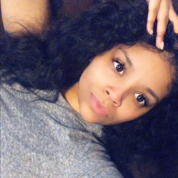 Meet your Posher, Lexy :) - Picture 1 of 1